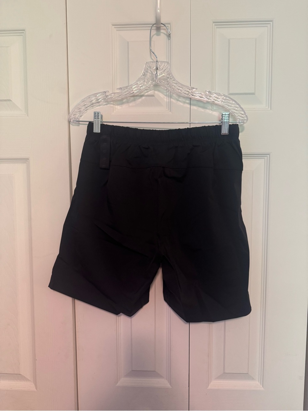 Men's Fabletics NWT Black Athletic Shorts, Size Medium - Picture 3 of 7